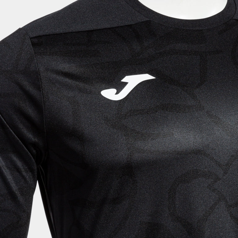 Black Joma Zamora IX goalkeeper set featuring ergonomic protection