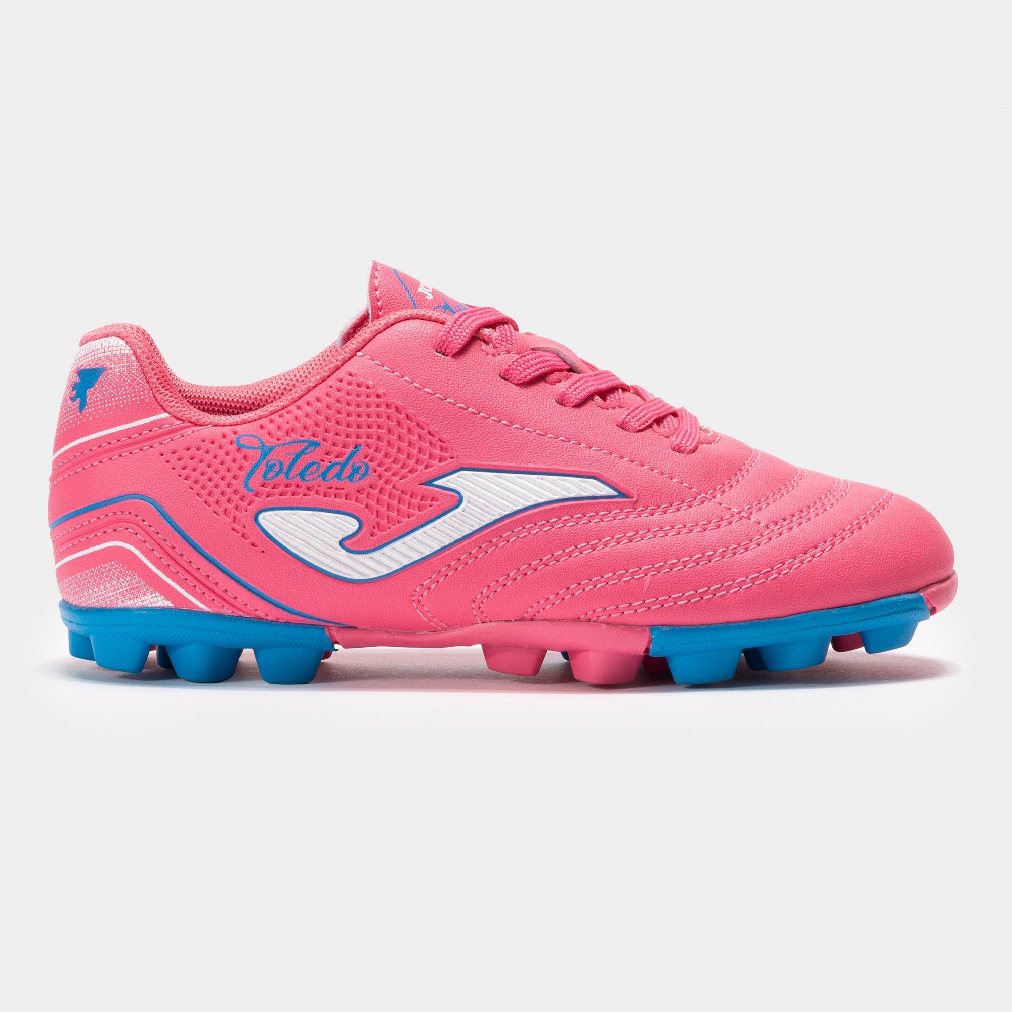 Kid Pink soccer shoe with blue cleats.